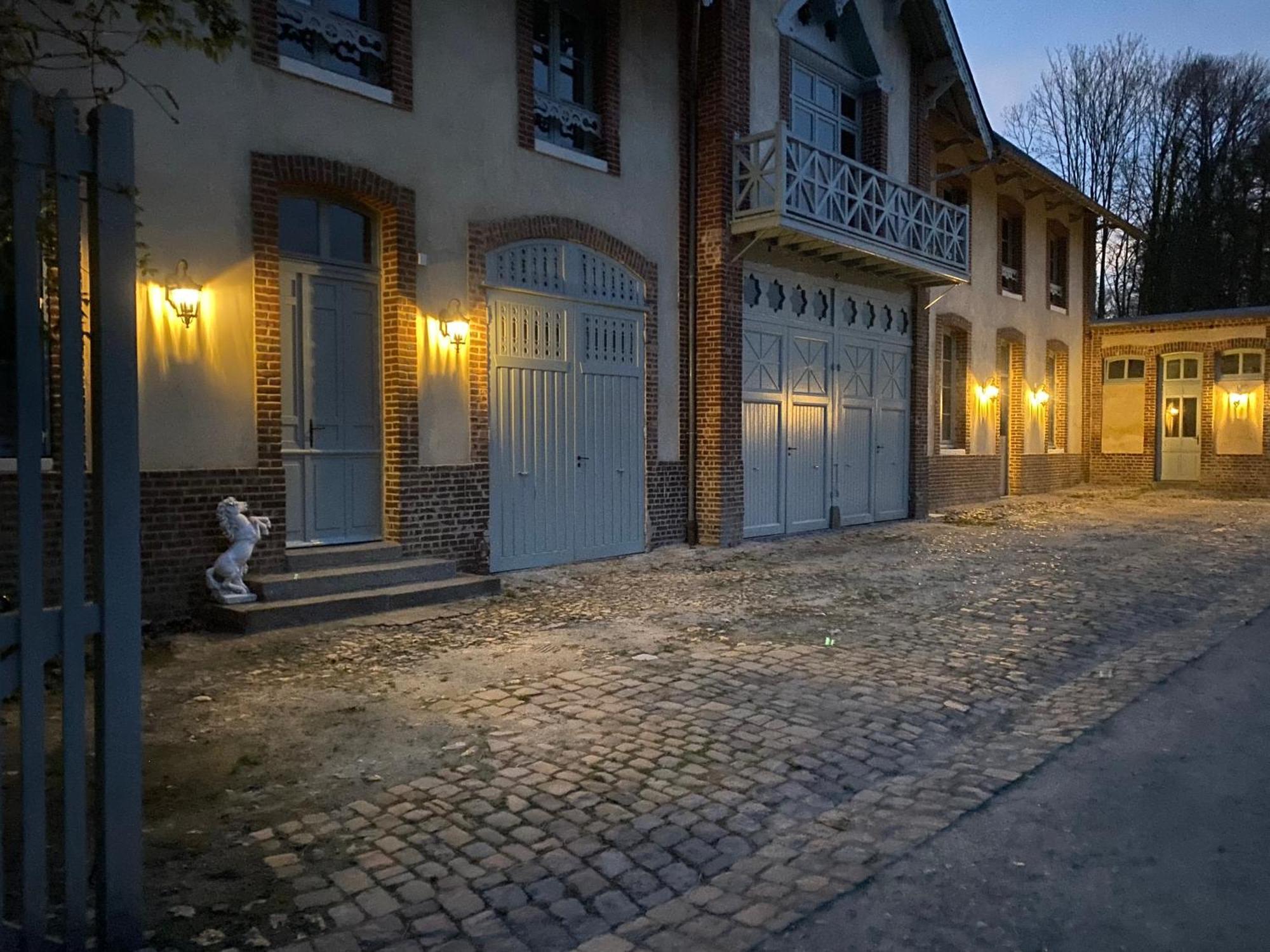 La Maison Du Cavalier, Chateau De Lavenue Pierrefitte-en-Auge المظهر الخارجي الصورة